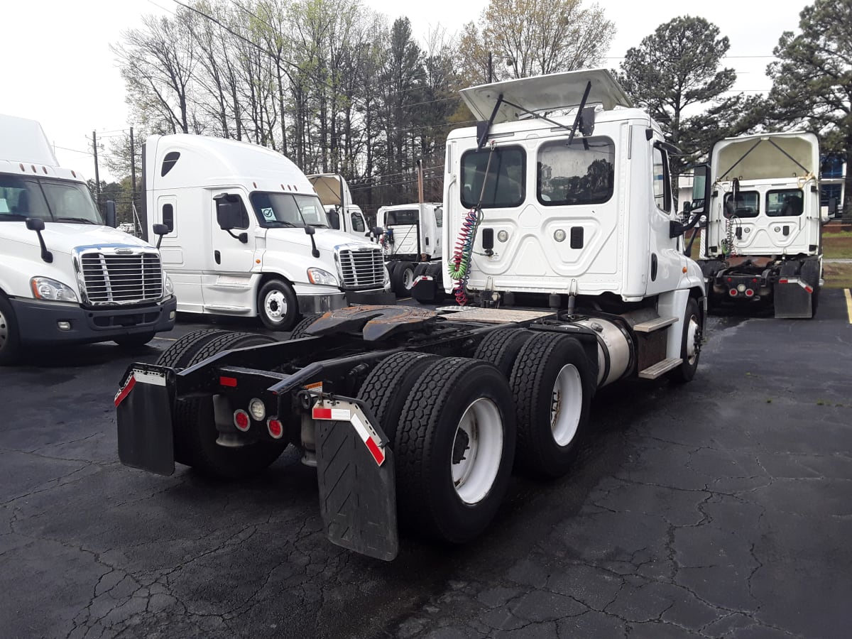 2016 Freightliner/Mercedes CASCADIA 125 383334