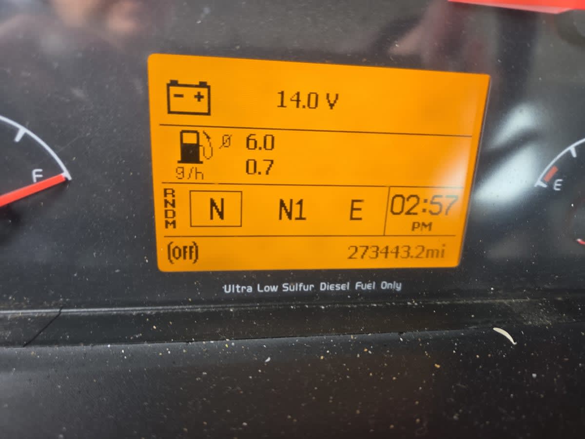 2016 Volvo - image 10