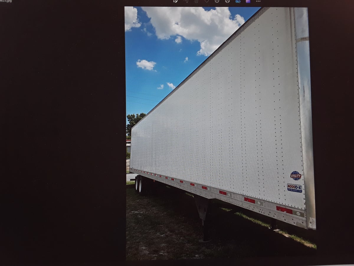 2011 Utility Trailers 4000DX 53/162/102 384541