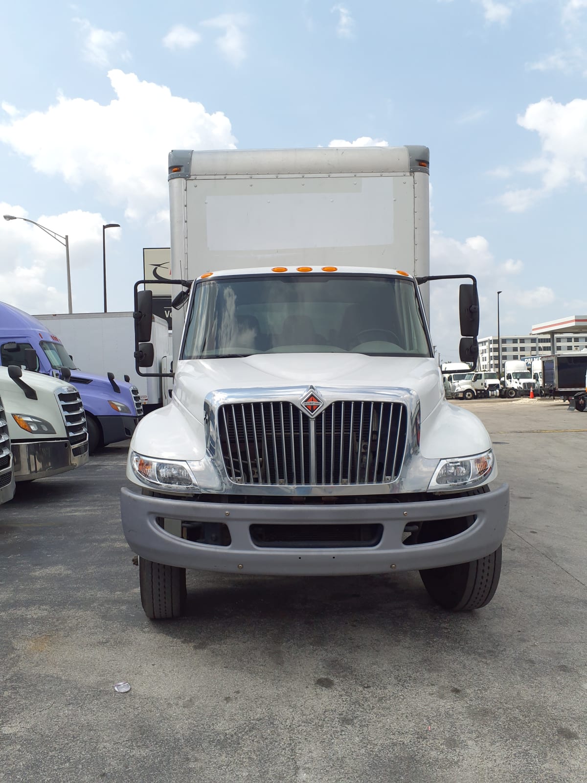 2016 Navistar International 4300 386302