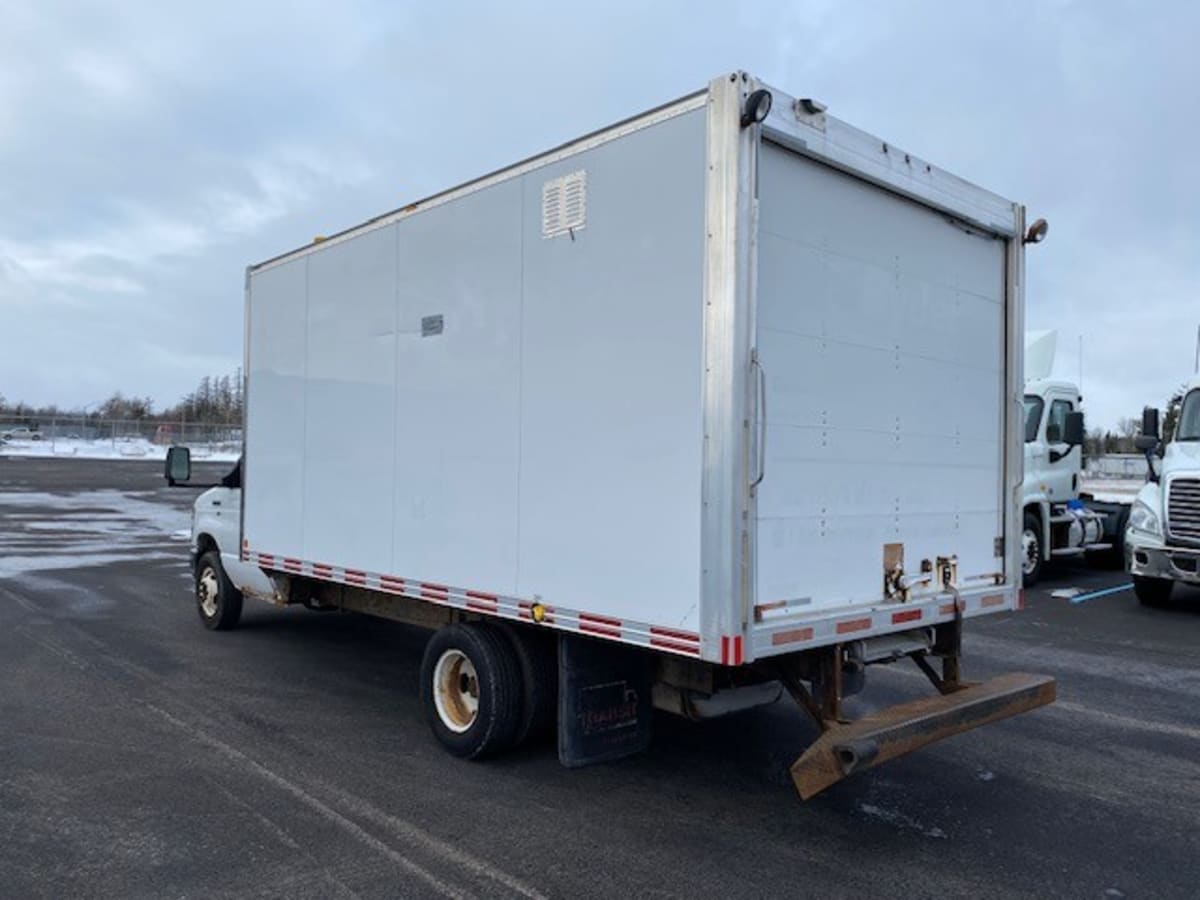 2011 Ford Motor Company E450-SUPER DUTY 386642