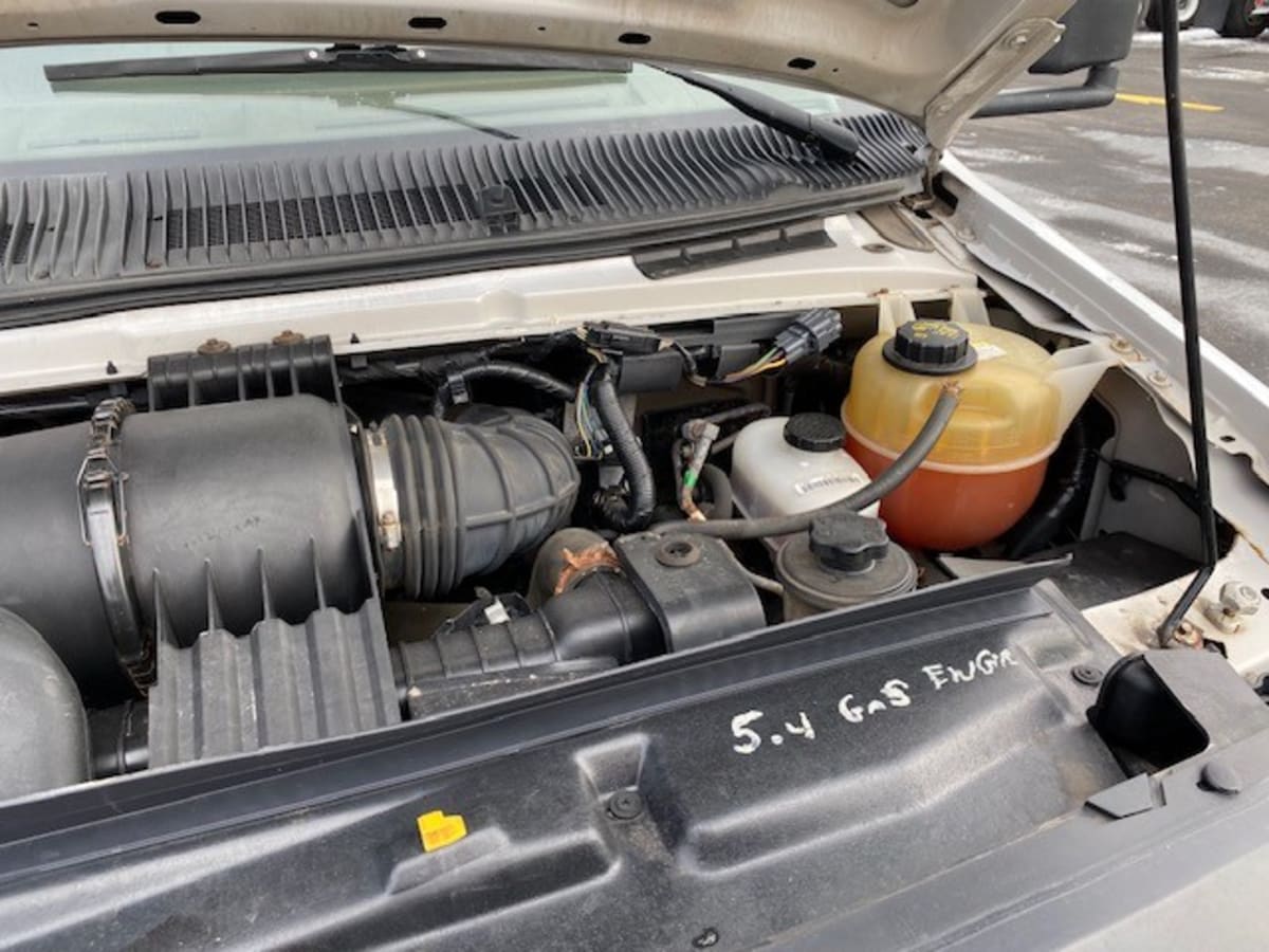 2011 Ford Motor Company E450-SUPER DUTY 386642