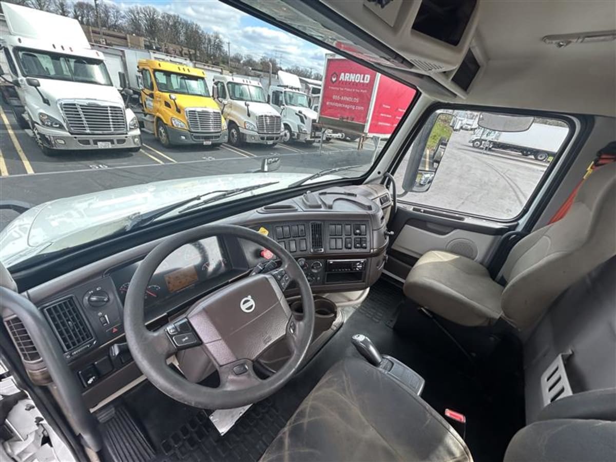 2016 Volvo VNL42TRACTOR 387641