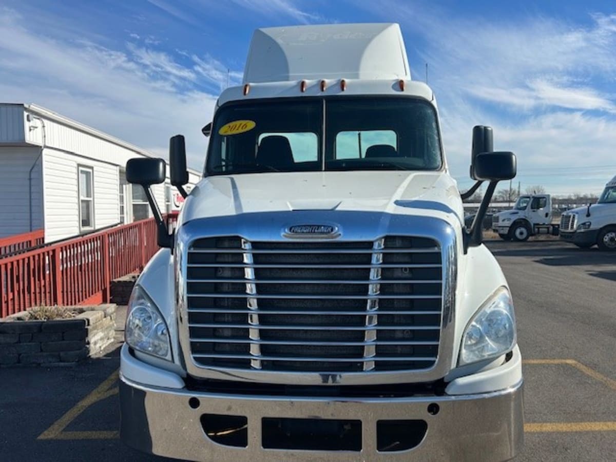 2016 Freightliner/Mercedes CASCADIA 125 389085