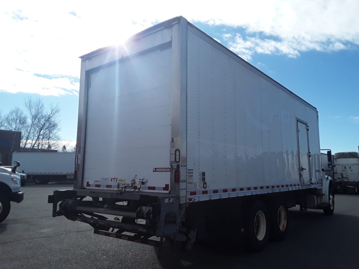 2016 Freightliner/Mercedes M2 106 390499