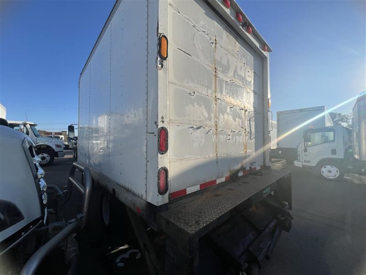 2006 Isuzu NPR 390905