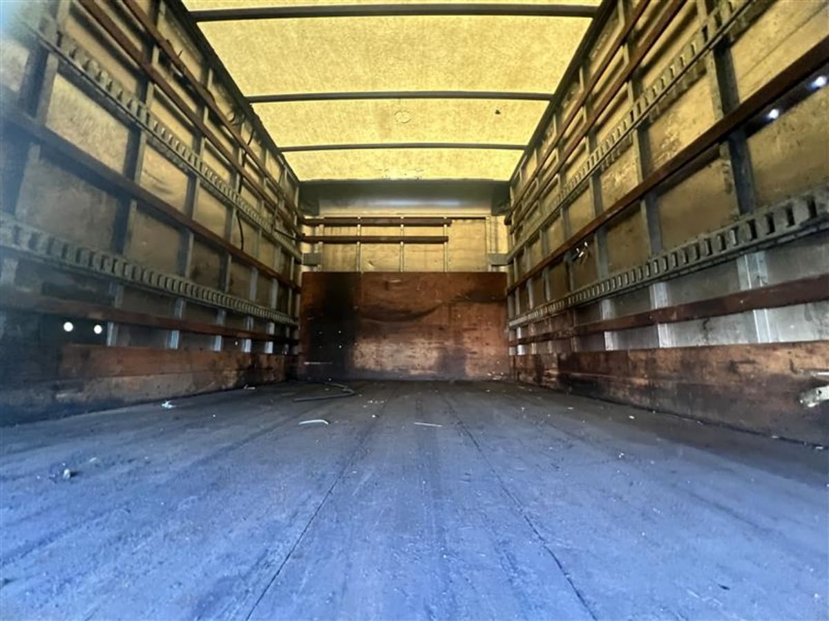 2006 Isuzu NPR 390905