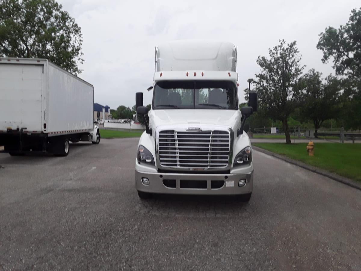2016 Freightliner/Mercedes CASCADIA 125 391631