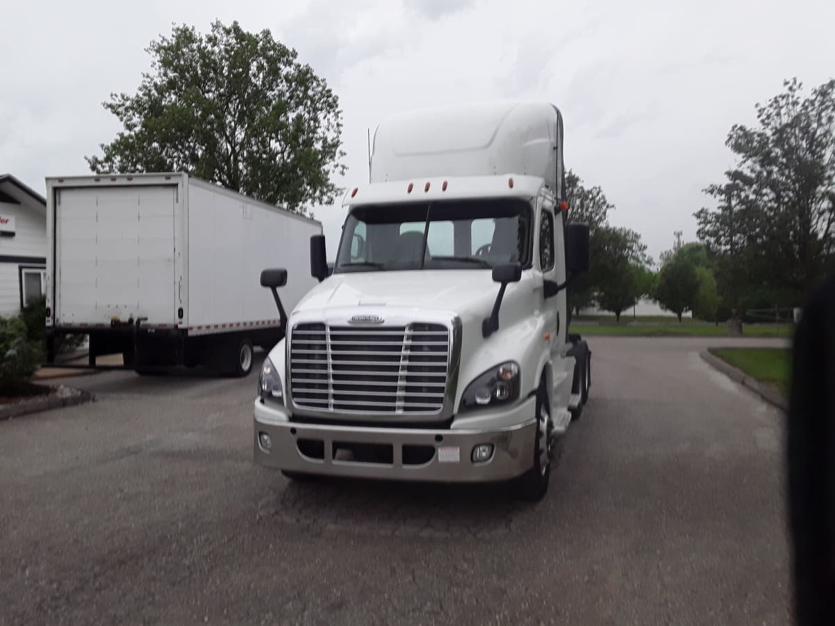 2016 Freightliner/Mercedes CASCADIA 125 391631