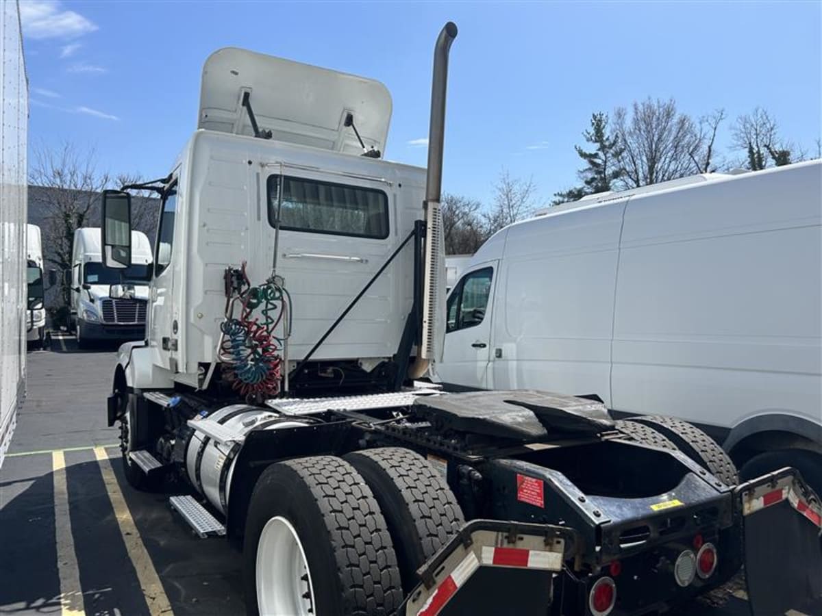 2016 Volvo VNL42TRACTOR 391894