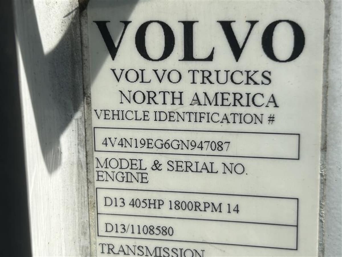 2016 Volvo VNL42TRACTOR 392109