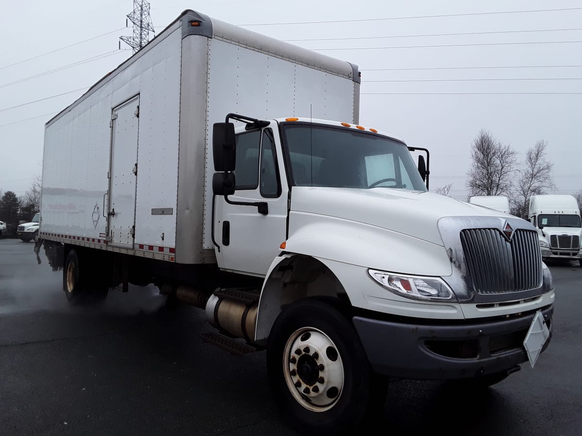 2016 Navistar International 4300 392157