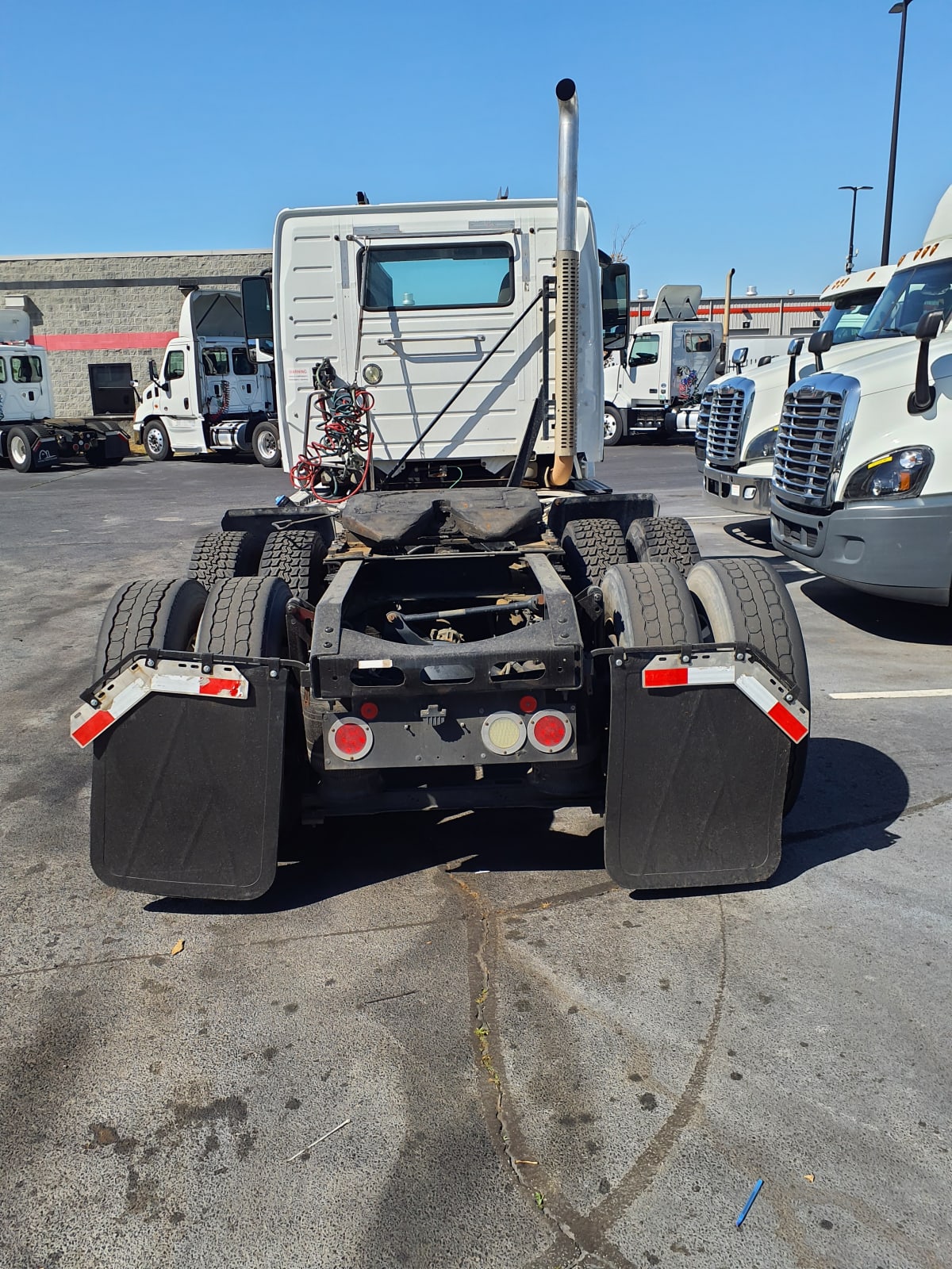 2016 Volvo VNL64TRACTOR 392330