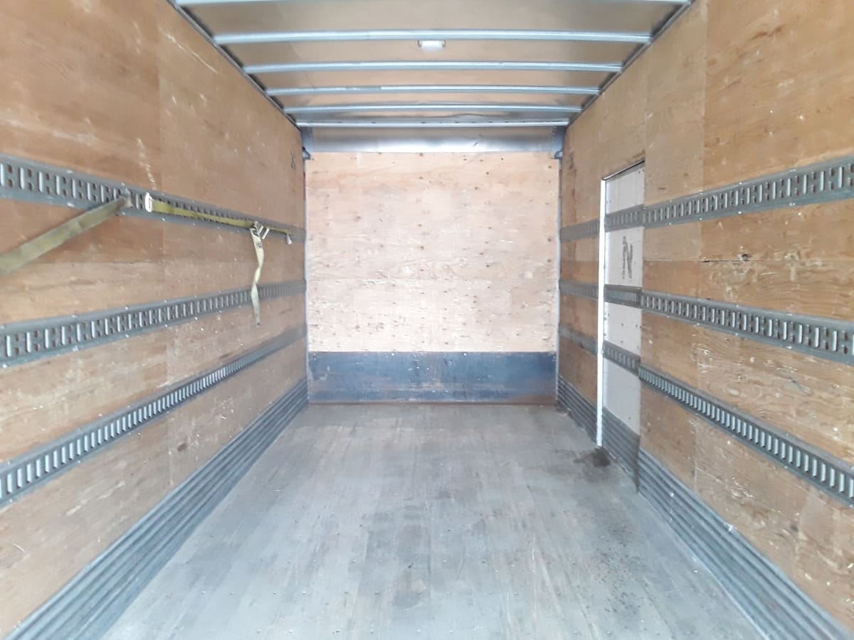 2016 Navistar International 4300 393903