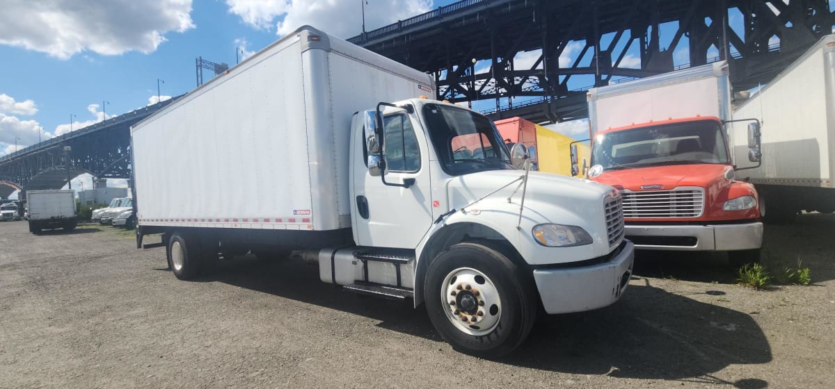 2016 Freightliner/Mercedes M2 106 394611