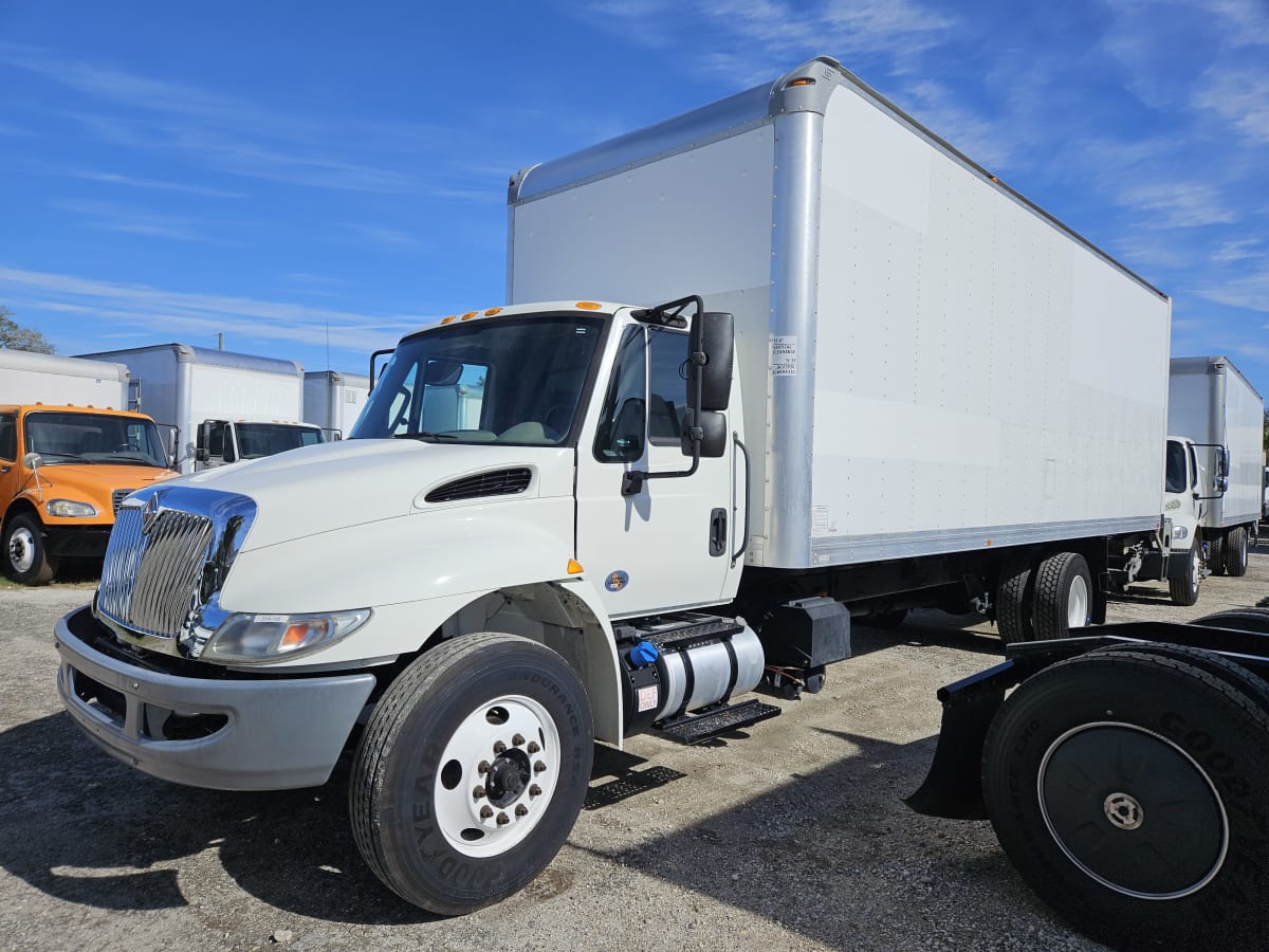 2016 Navistar International 4300 394758