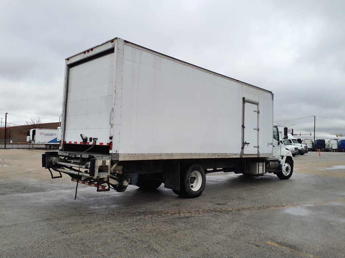 2016 Hino HINO 268 395312