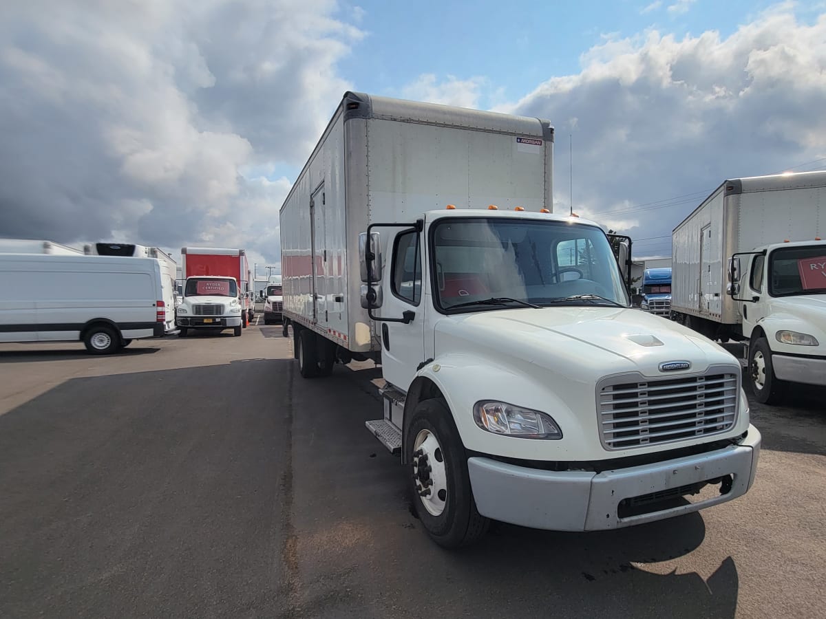 2016 Freightliner/Mercedes M2 106 396427