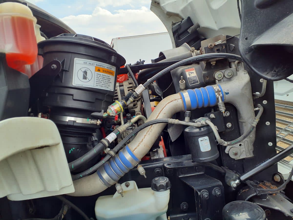 2016 Freightliner/Mercedes M2 106 397085