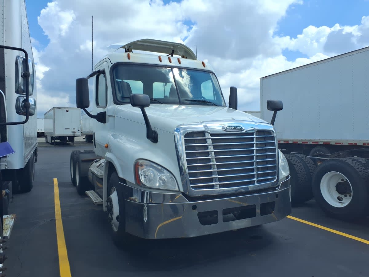 2016 Freightliner - image 1