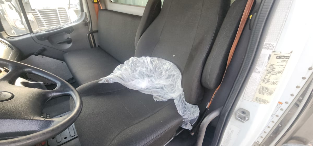 2016 Freightliner/Mercedes M2 106 397714