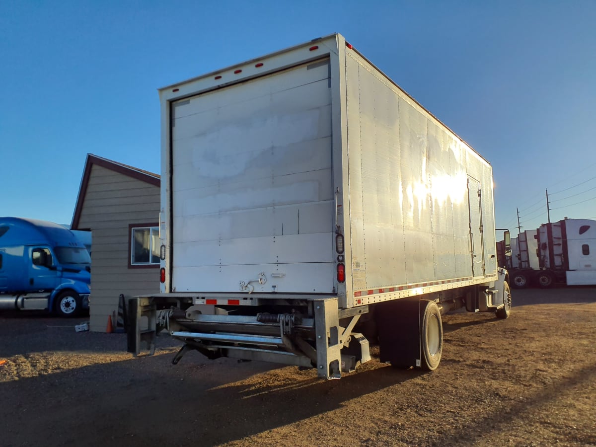 2016 Freightliner/Mercedes M2 106 398204