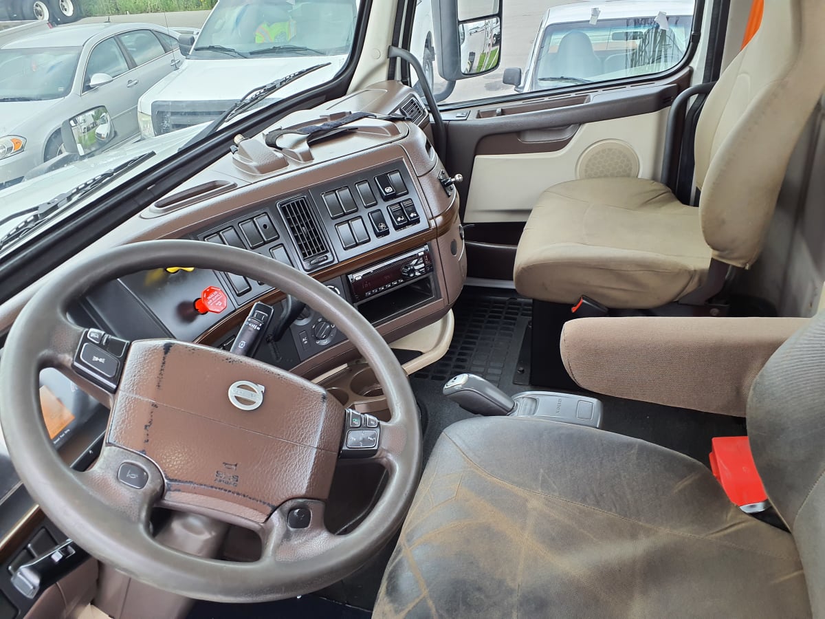 2016 Volvo VNL42TRACTOR 398944