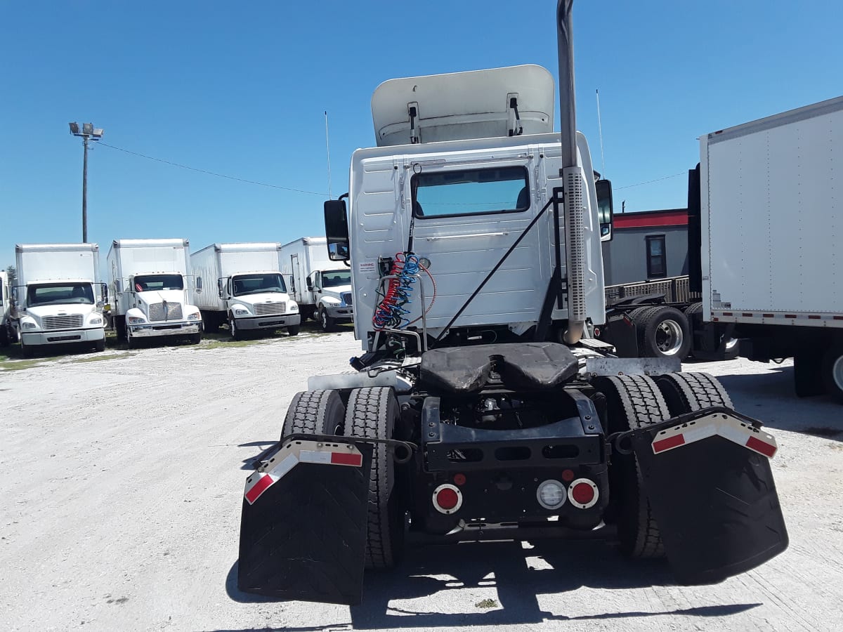 2016 Volvo VNL42TRACTOR 399335