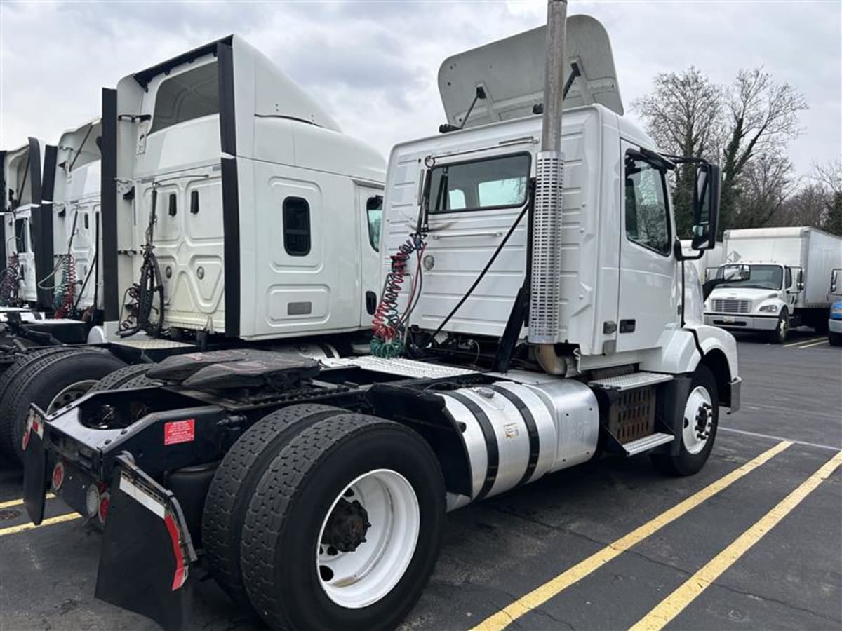 2016 Volvo VNL42TRACTOR 399337