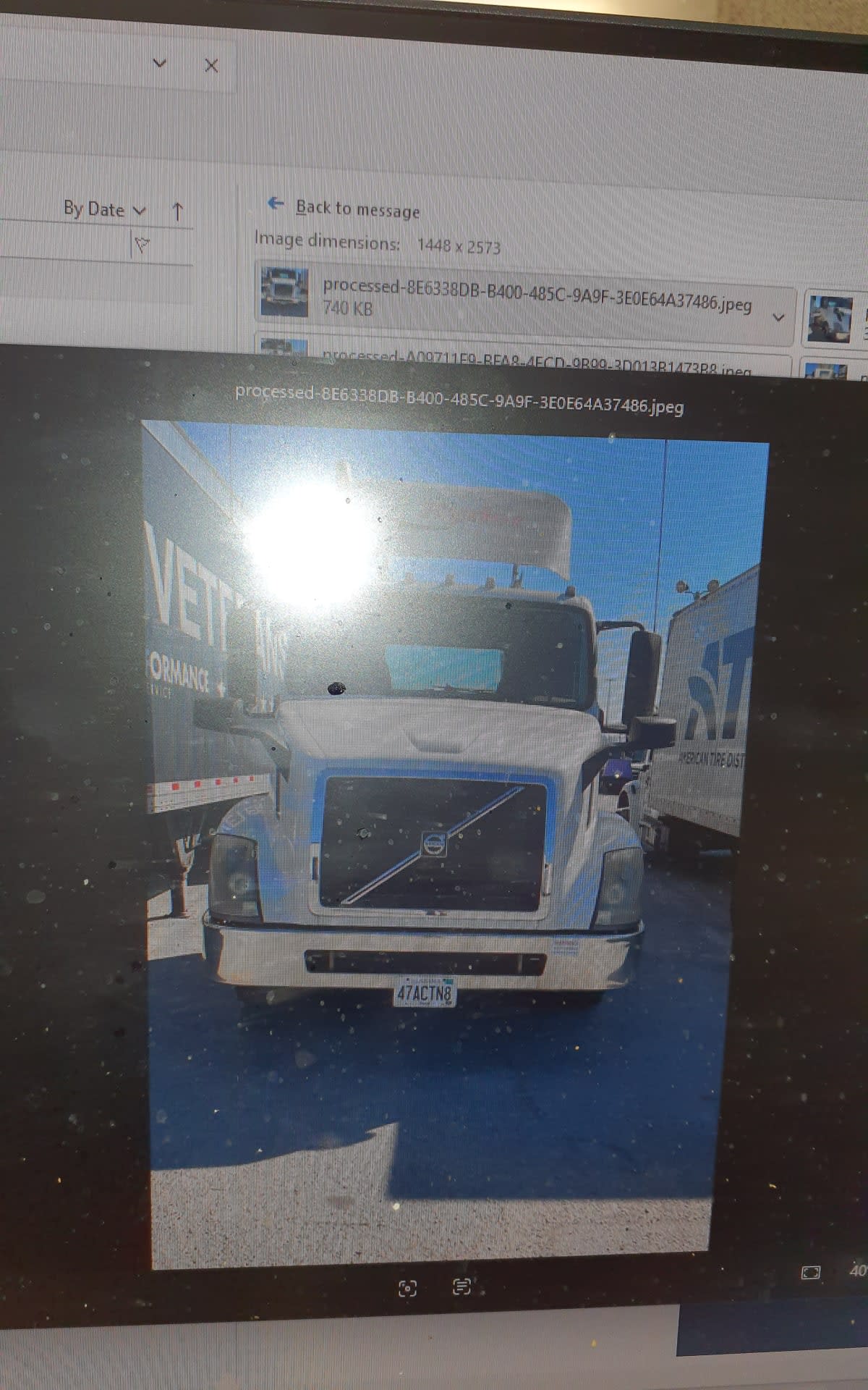 2016 Volvo - image 2