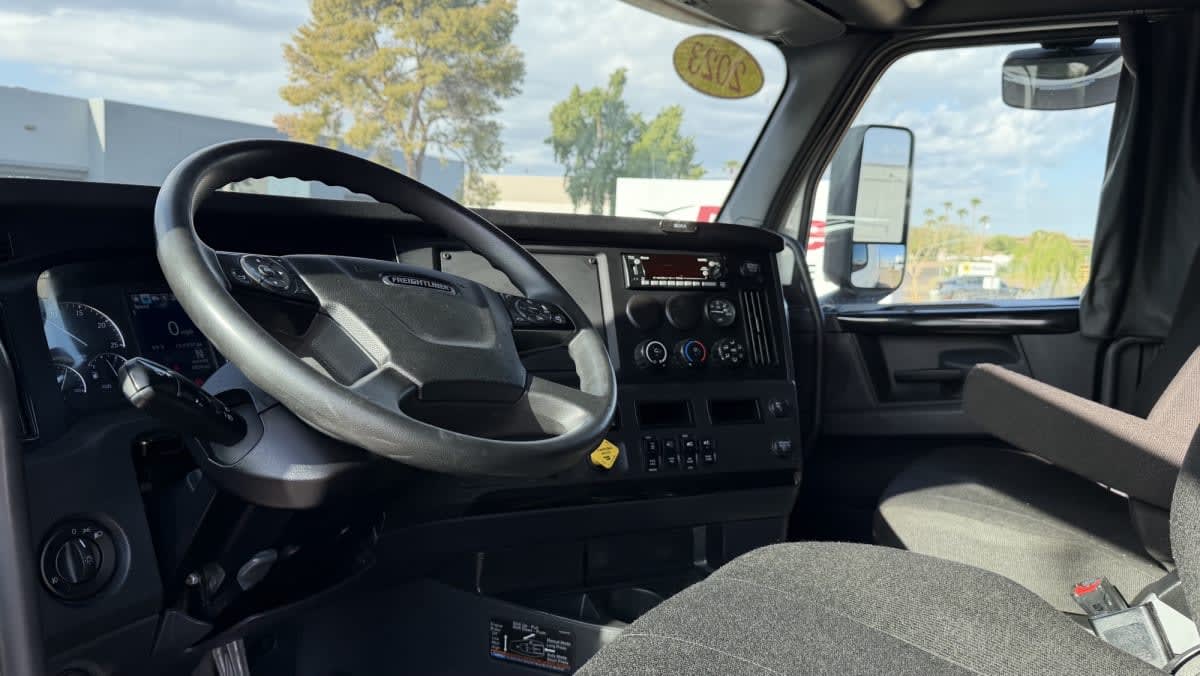 2023 Freightliner/Mercedes NEW CASCADIA PX12664 400473