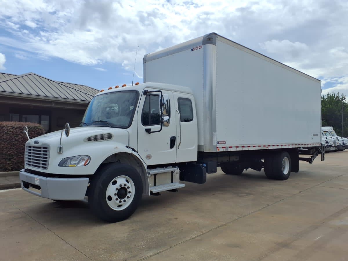 2023 Freightliner M2 106 in Houston, TX