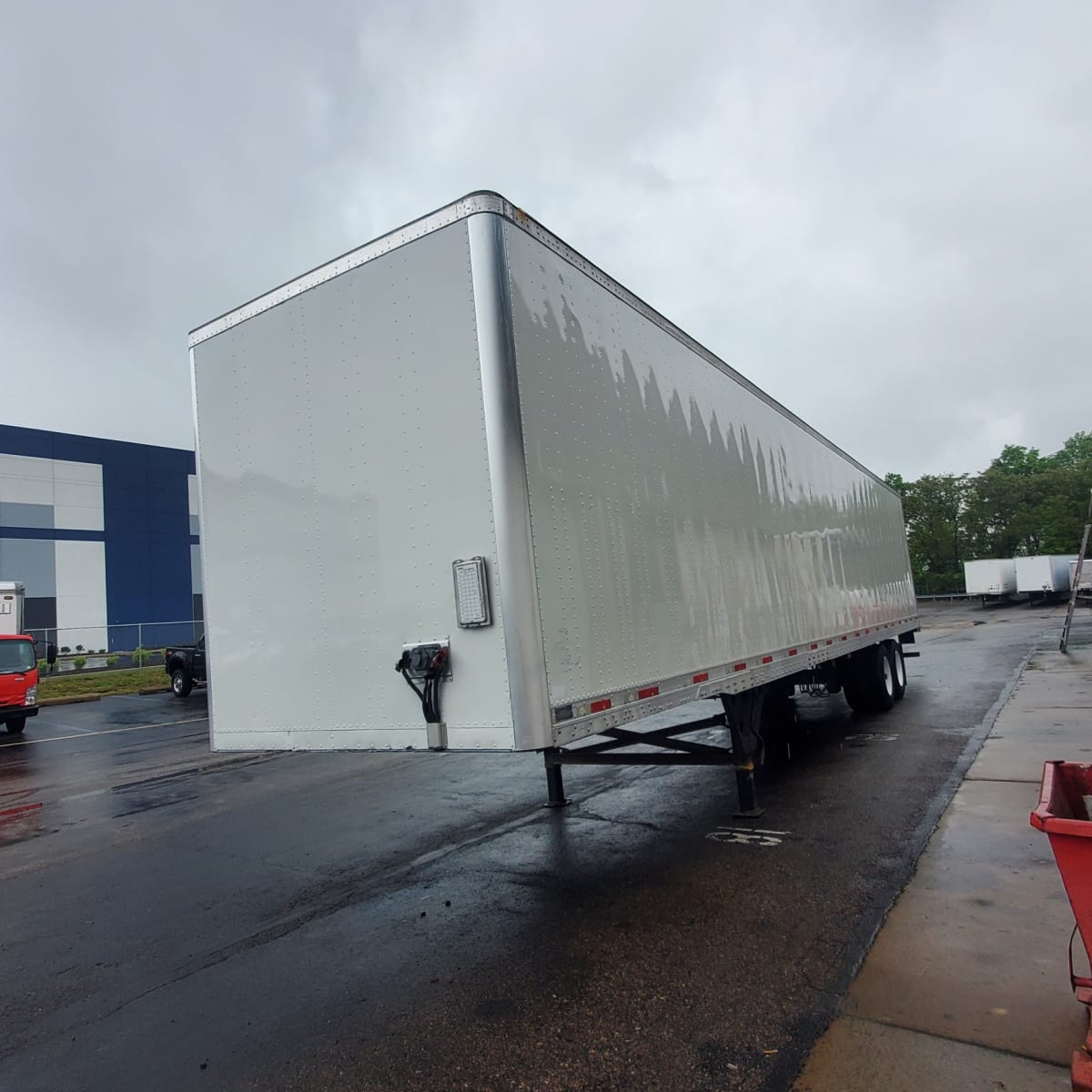 2011 Utility Trailers 4000DX 48/156/102 404023