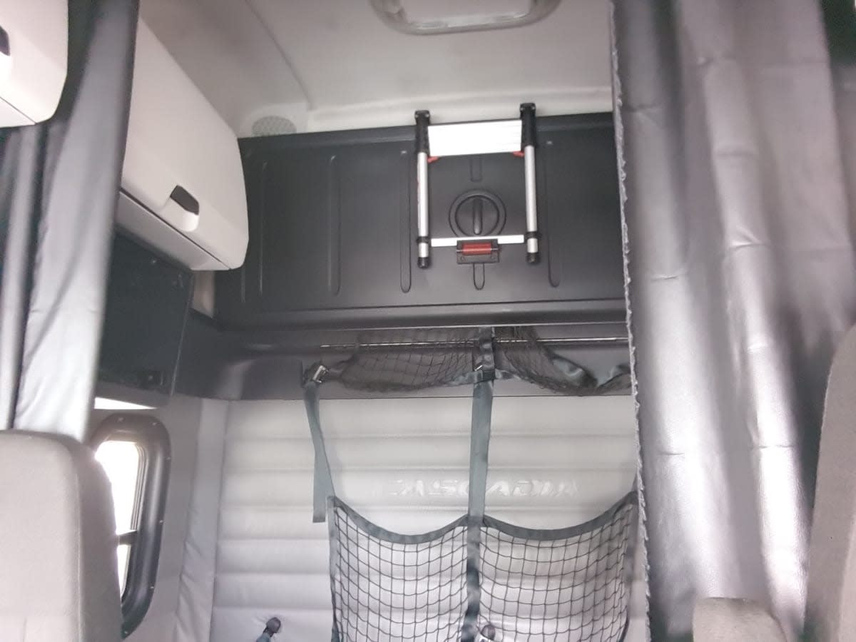 2023 Freightliner Cascadia in Bolingbrook, IL — photo 8