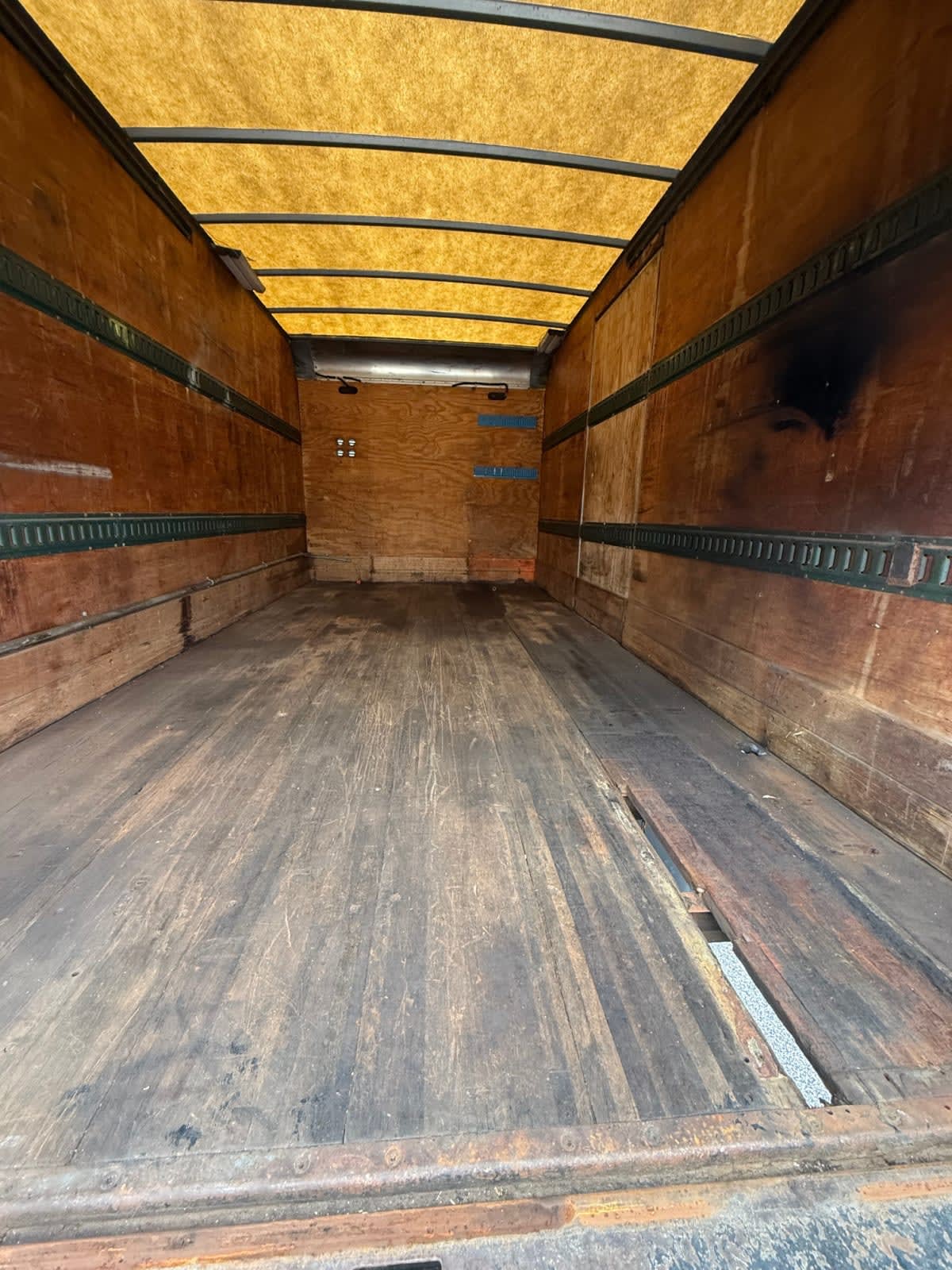 2004 Isuzu NPR HD 407442