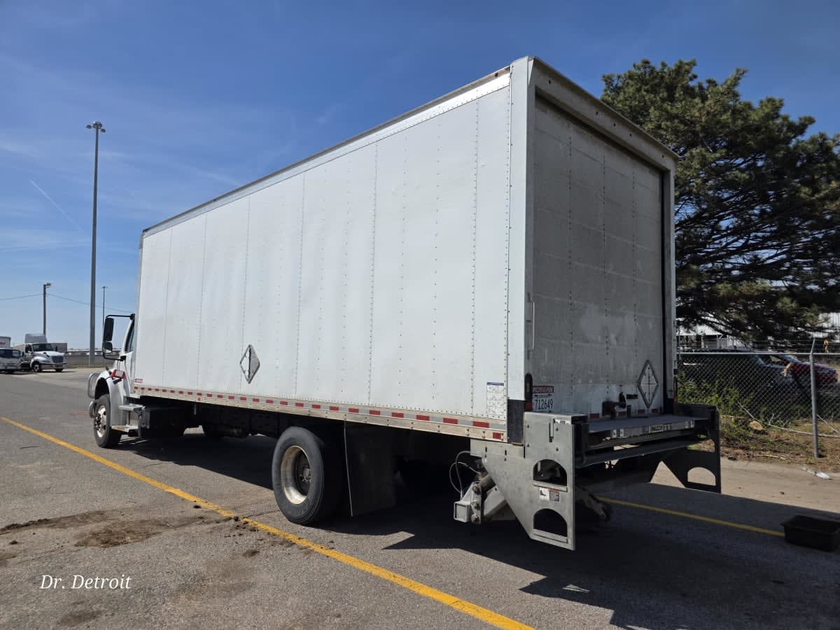 2023 Freightliner/Mercedes M2 106 408071