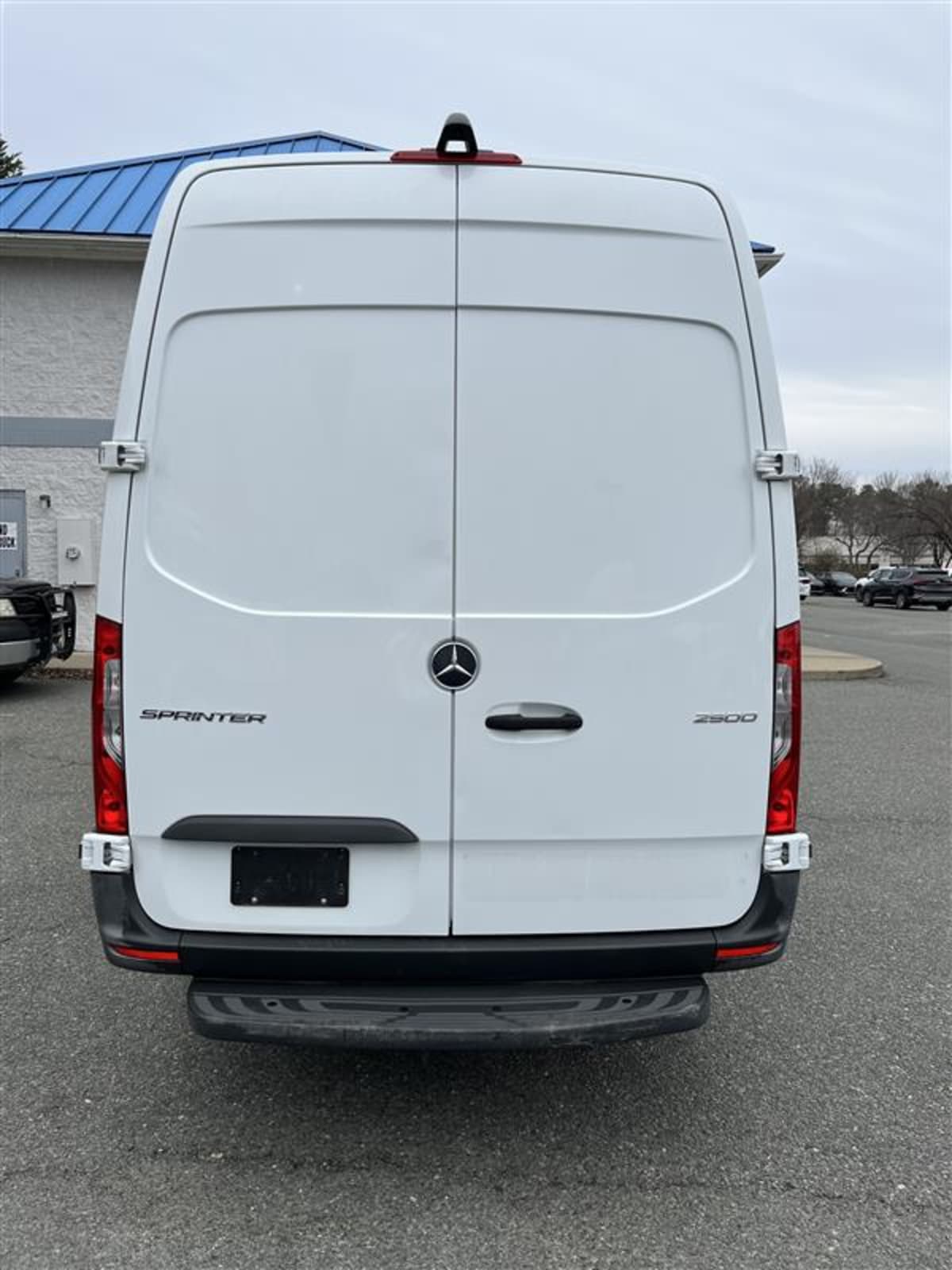 2022 Mercedes-Benz 2500 410745