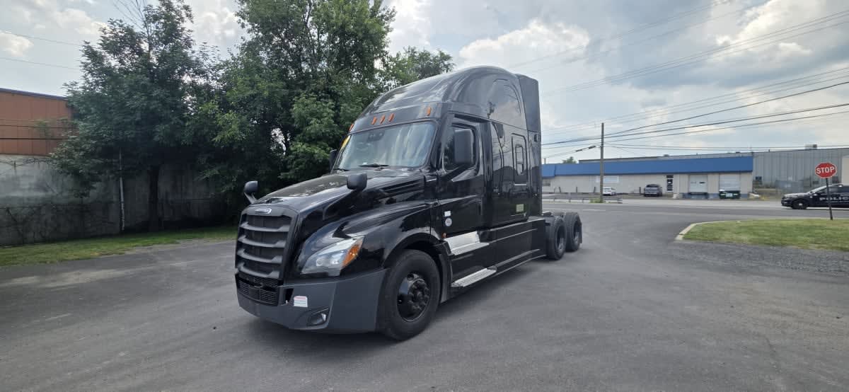 2023 Freightliner Cascadia in Bensalem, PA