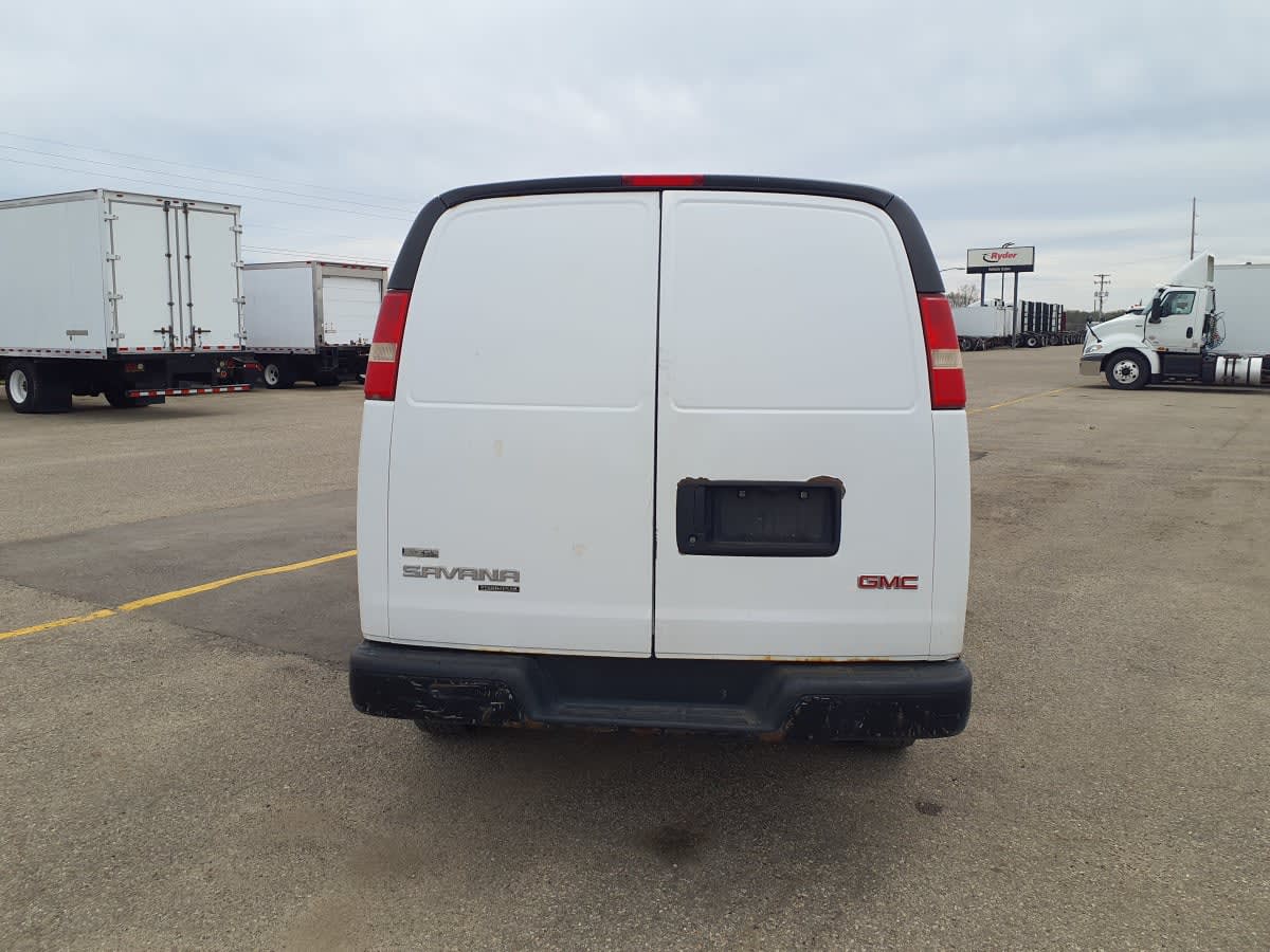 2011 General Motors Corp. TG23705 419511