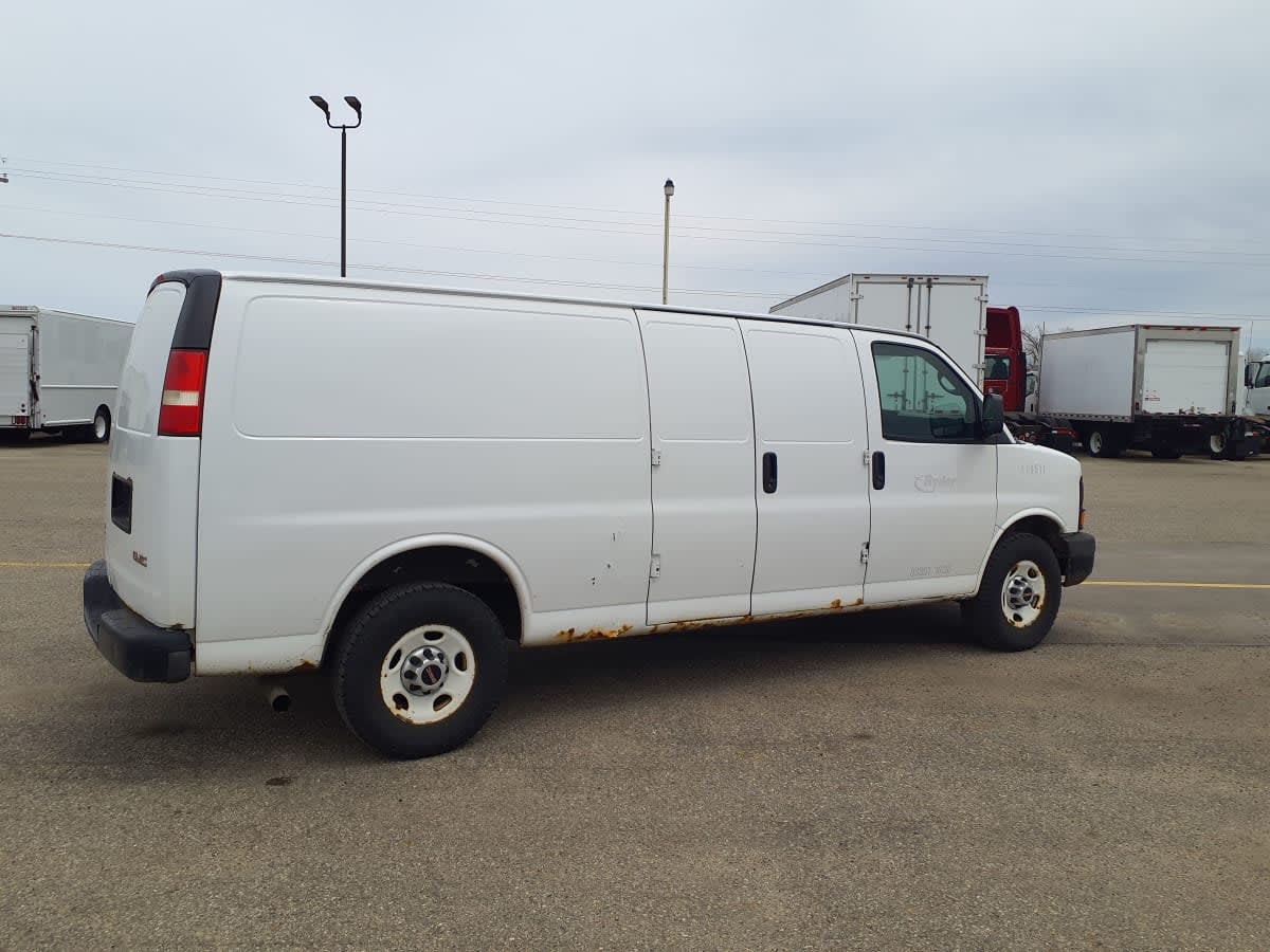 2011 General Motors Corp. TG23705 419511