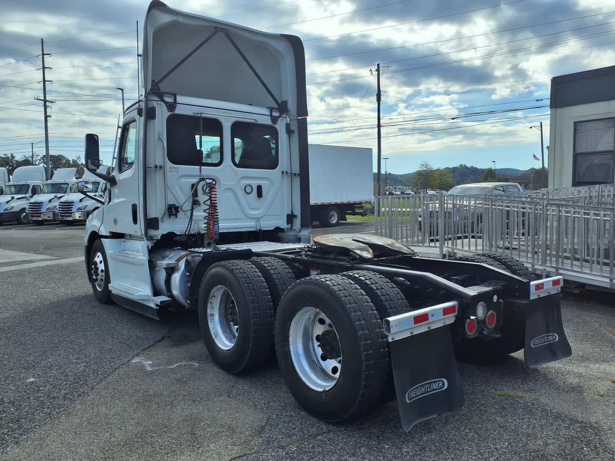 2023 Freightliner/Mercedes NEW CASCADIA PX12664 424053