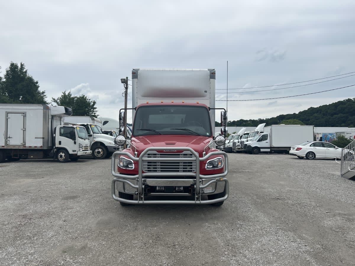 2023 Freightliner M2 106 in Pittsburgh, PA — photo 2
