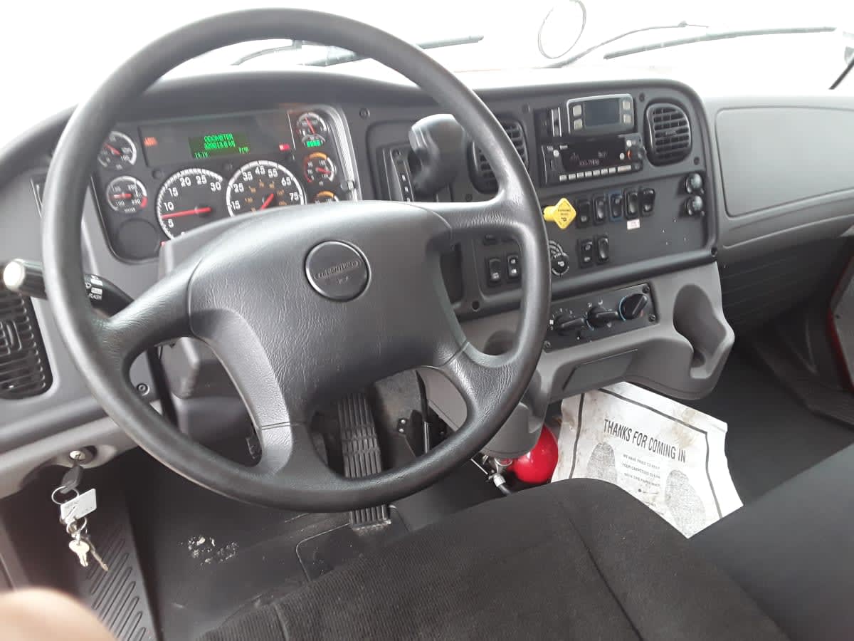 2023 Freightliner/Mercedes M2 106 426221