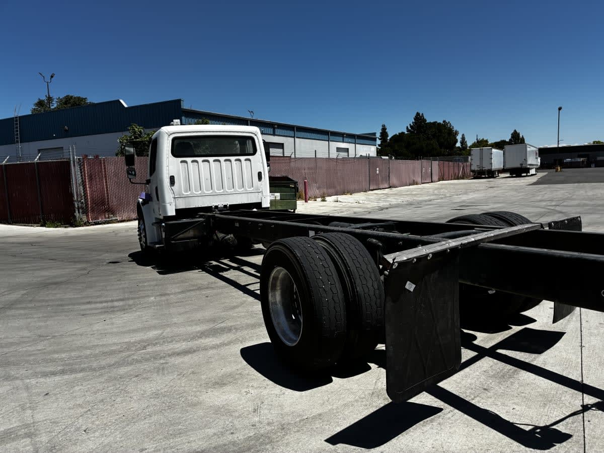 2012 Freightliner/Mercedes M2 106 428382