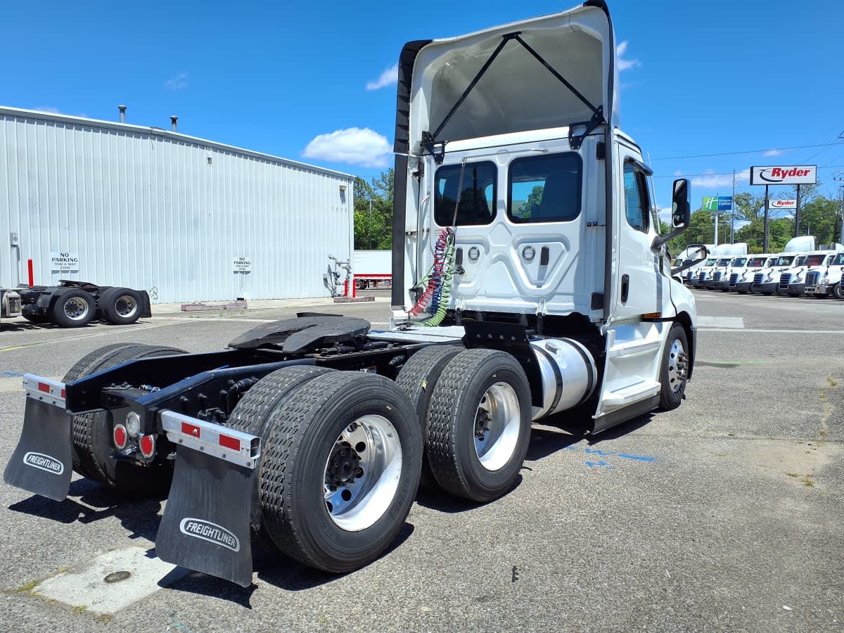 2023 Freightliner/Mercedes NEW CASCADIA PX12664 430413