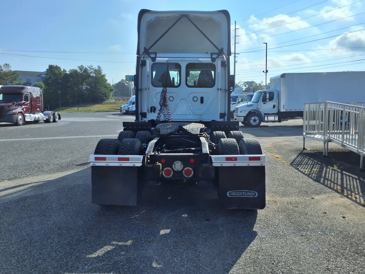 2023 Freightliner/Mercedes NEW CASCADIA PX12664 430414 2023 Freightliner/Mercedes NEW CASCADIA PX12664 430414