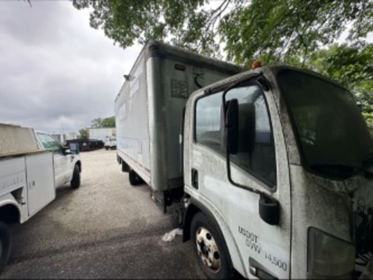 2012 Isuzu NPR HD 431576