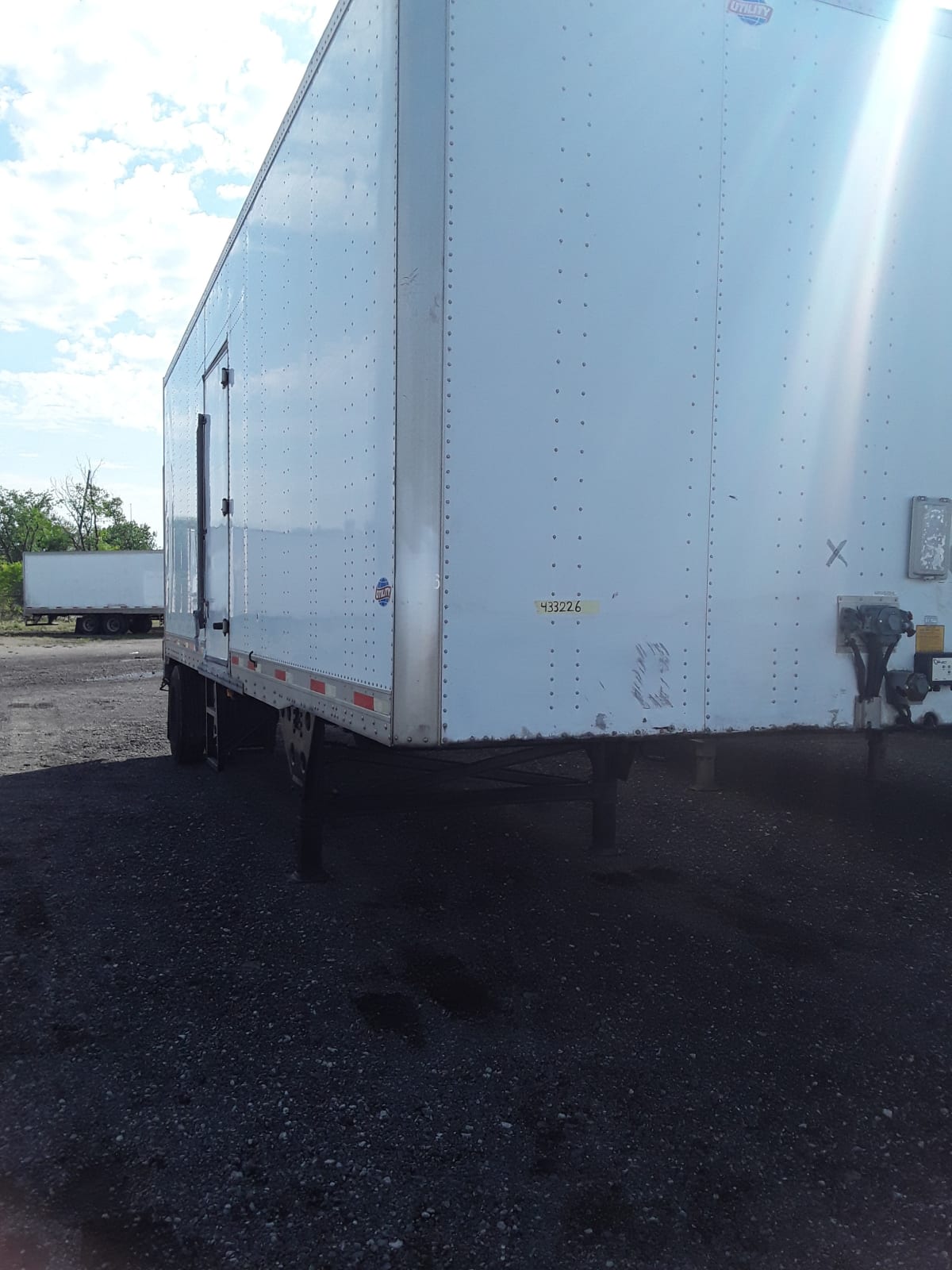 2011 Utility Trailers VS1DC 28/162/102 433226