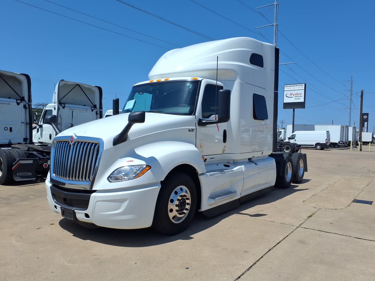 2023 International LT in Dallas, TX
