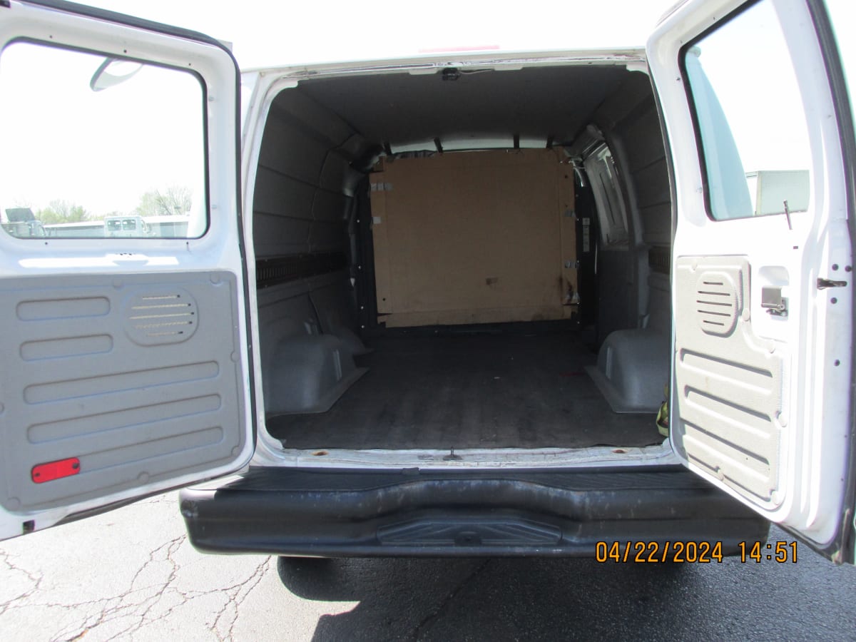 2011 Ford Motor Company E-250 ECONOLINE 438471